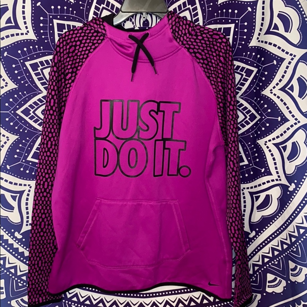 Nike hoodie therma-fit